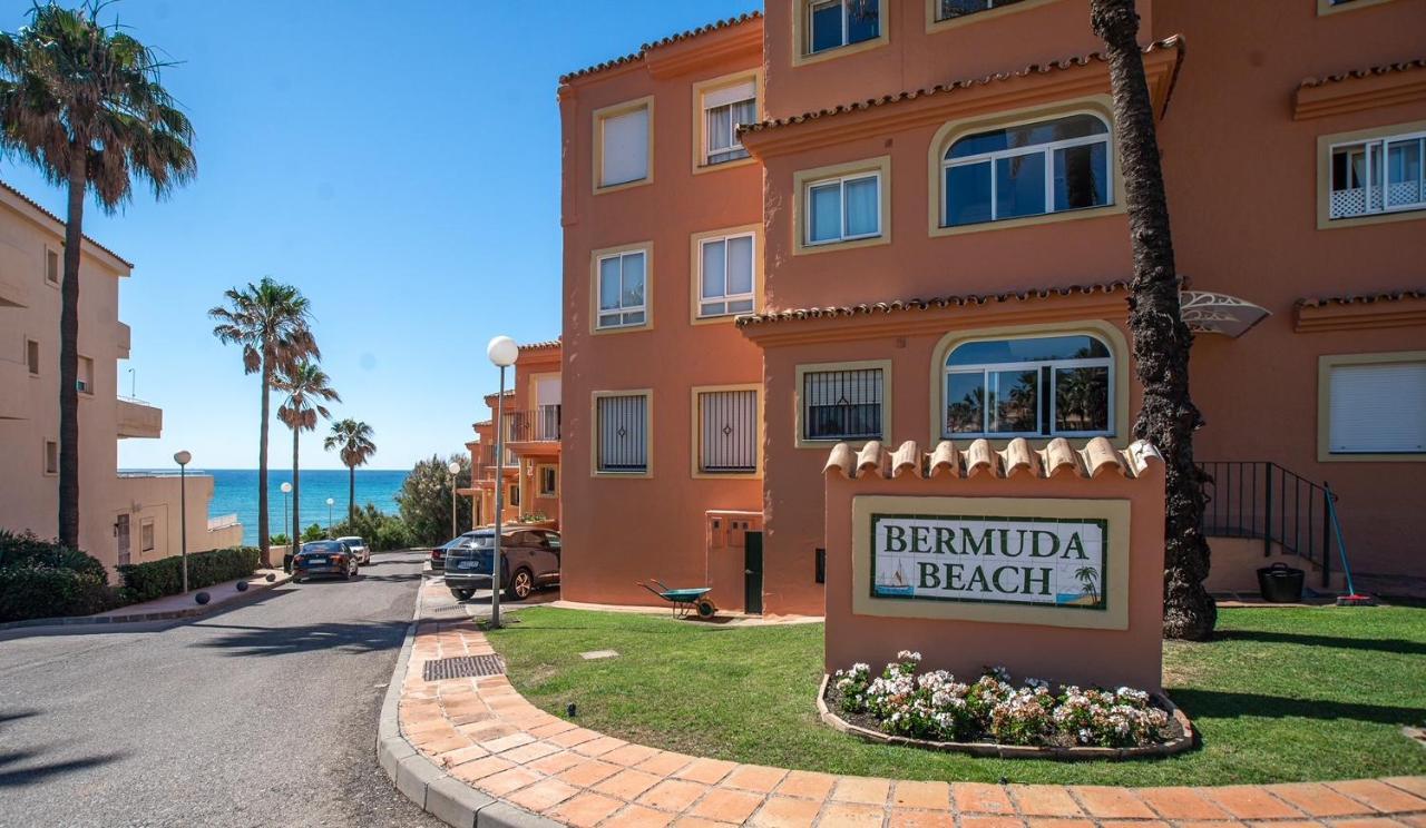 Fantastic Beachfront Apartment Estepona Eksteriør billede
